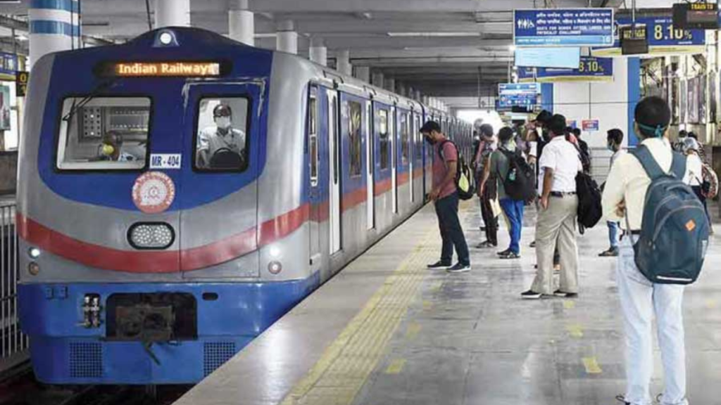 বর্ষবরণের রাতে কলকাতা মেট্রোর বিশেষ ব্যবস্থা