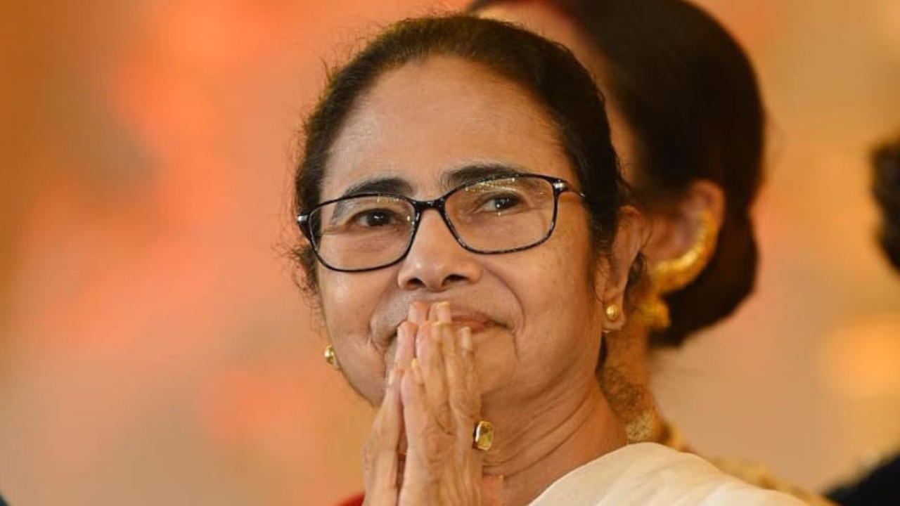 মুখ্যমন্ত্রীর নির্দেশে হাওড়ার ড্রেনেজ ক্যানাল রোডের নাম পাল্টে শৈলেন মান্না সরণি