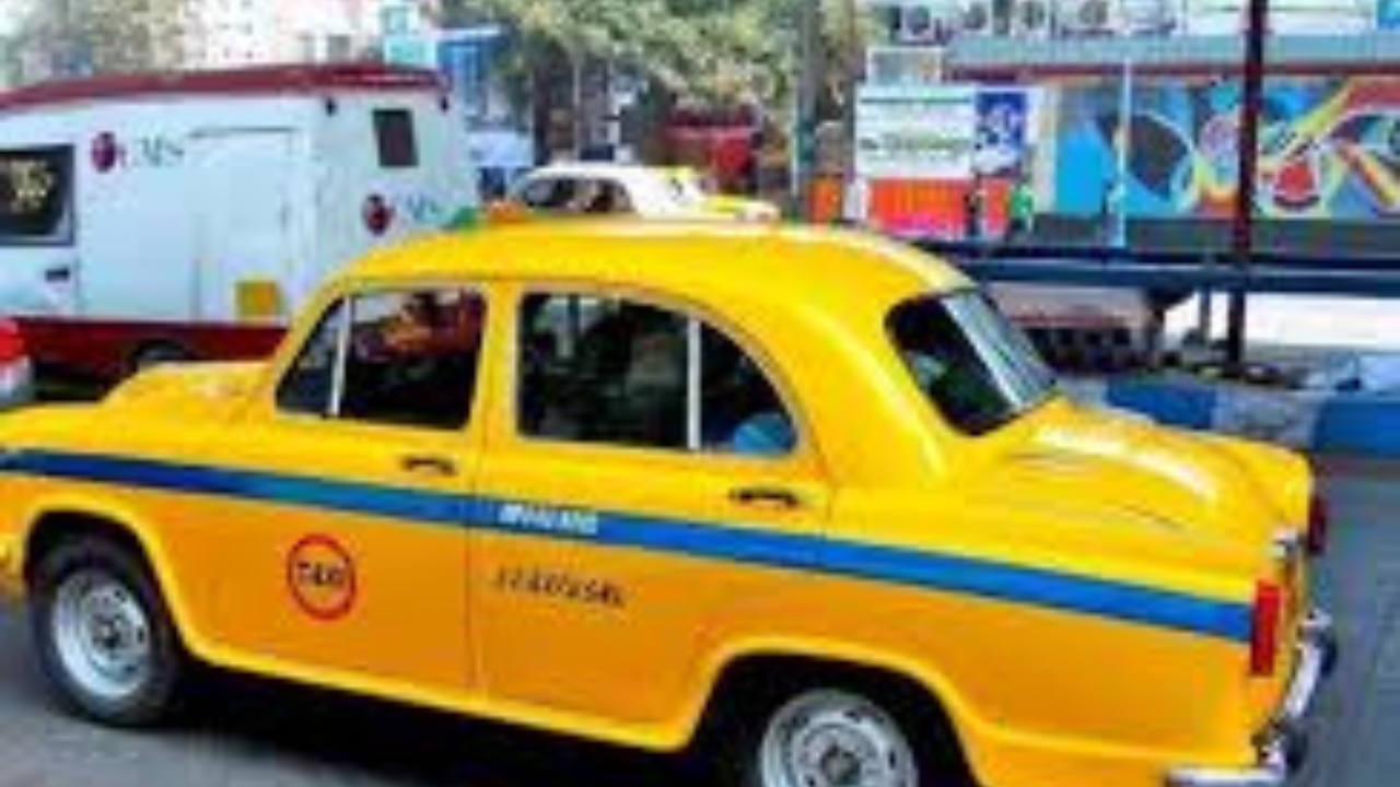 কলকাতার হেরিটেজ হলুদ ট্যাক্সি
