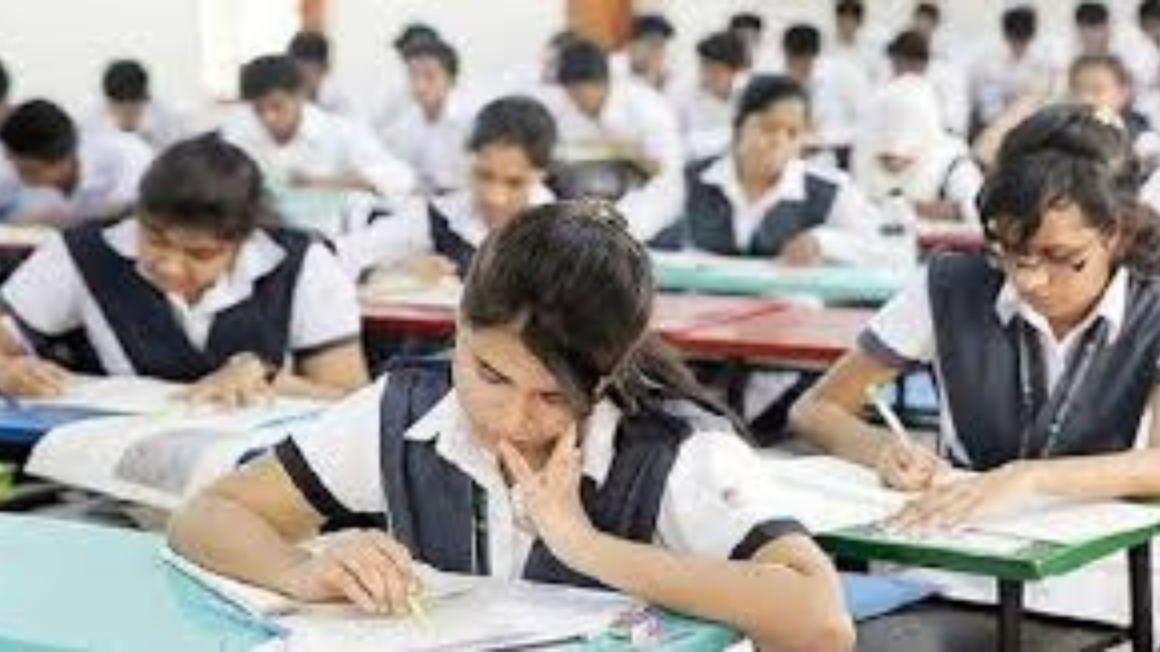 পরীক্ষায় আসছে দক্ষতাভিত্তিক প্রশ্ন