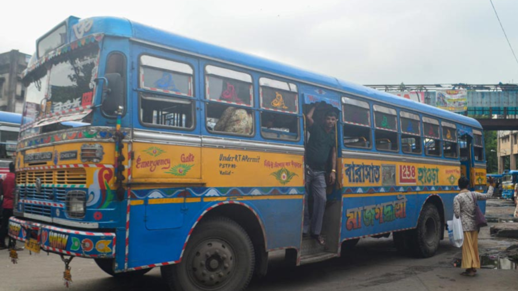 শহরের বাস