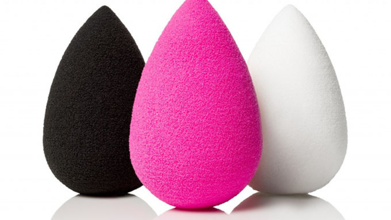 মেকআপ স্পঞ্জ পরিষ্কার