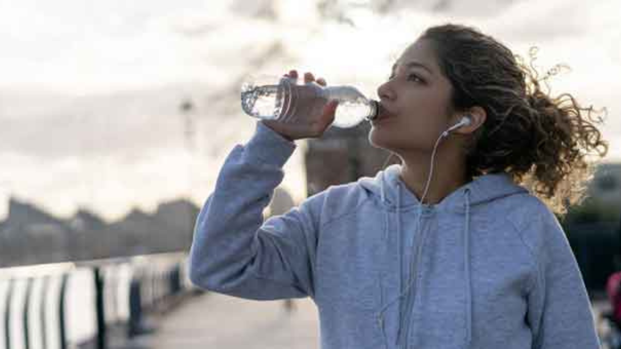 শীতকালে ঠাণ্ডা জল খেলে