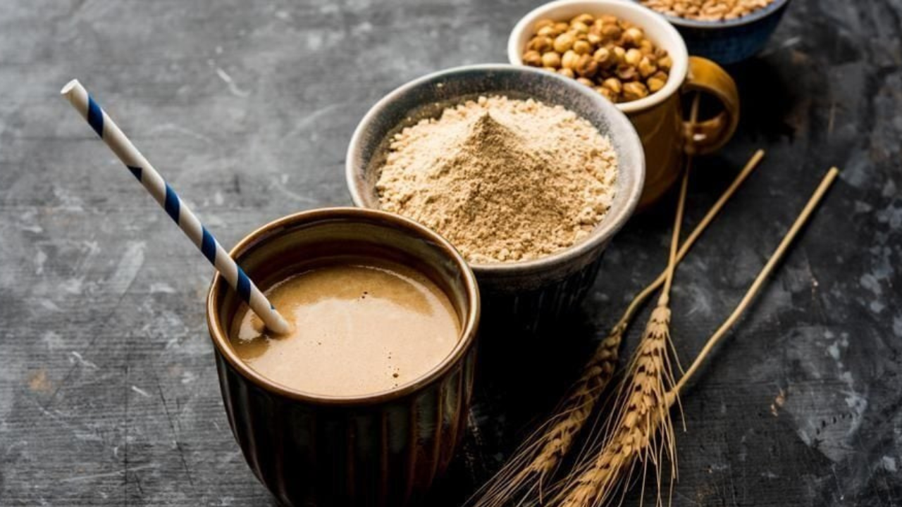 ছাতুর উপকারিতা জানেন? শীতকালে ছাতু হল একটি সুপারফুড।