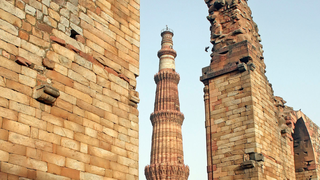 ১০৫ মিটার উঁচু স্তম্ভের মাধ্যমে রেল যোগাযোগের ইতিহাস রচনা