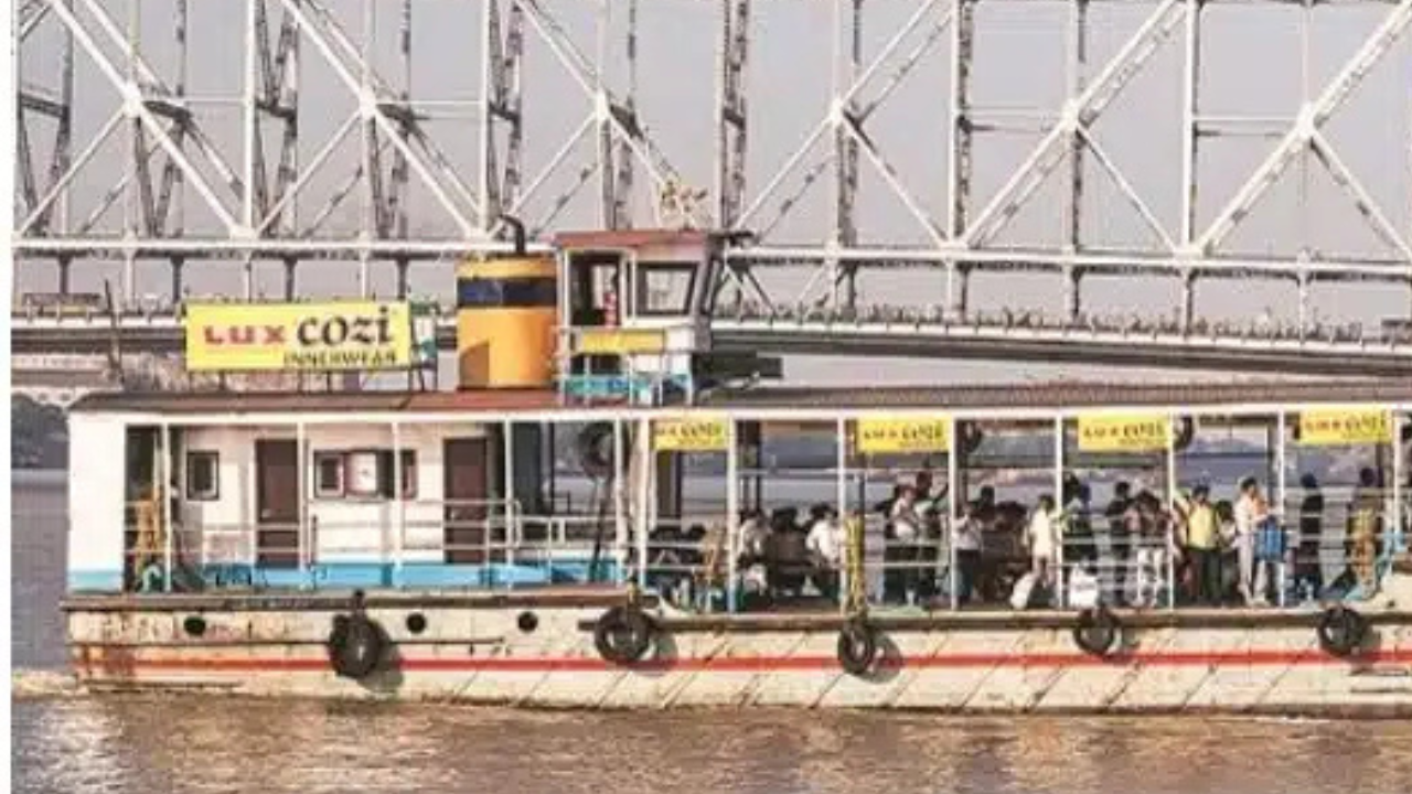 কলকাতায় চালু হল প্রথম বিদ্যুৎচালিত ভেসেল
