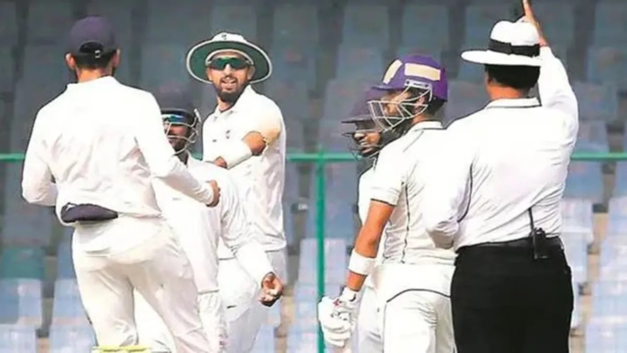 রঞ্জি ট্রফিতে আম্পায়ারিং নিয়ে প্রশ্নঃ পরস দোগরার উদ্বেগ