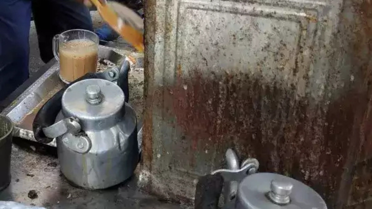 ট্রেনে চা