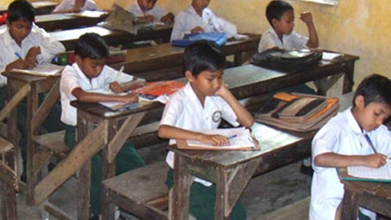 রাজ্যে শিক্ষার মানে অবনতির চিত্র