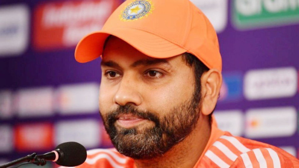 কেন হটাৎ রেগে গেলেন রোহিত শর্মা?