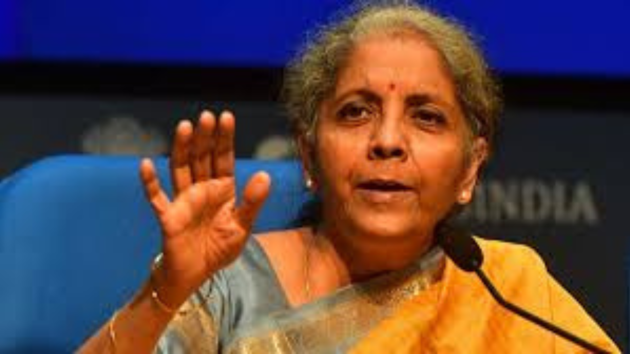 বঙ্গের অর্থনৈতিক পরিস্থিতি নিয়ে কেন্দ্রীয় অর্থমন্ত্রীর তীব্র সমালোচনা