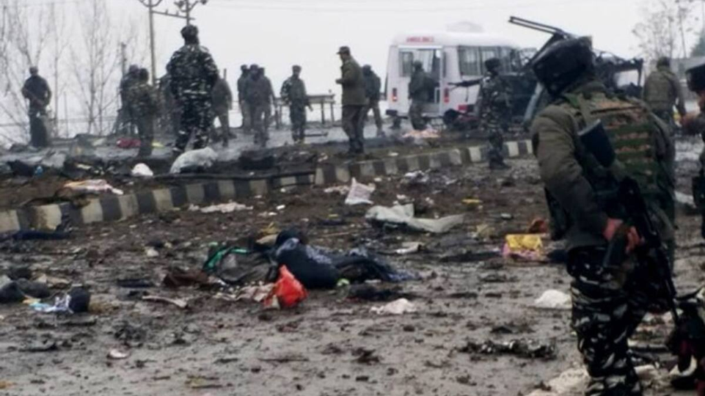 এই দিনটিতেই আজ থেকে ৬ বছর আগে ঘটেছিল পুলওয়ামা হামলা