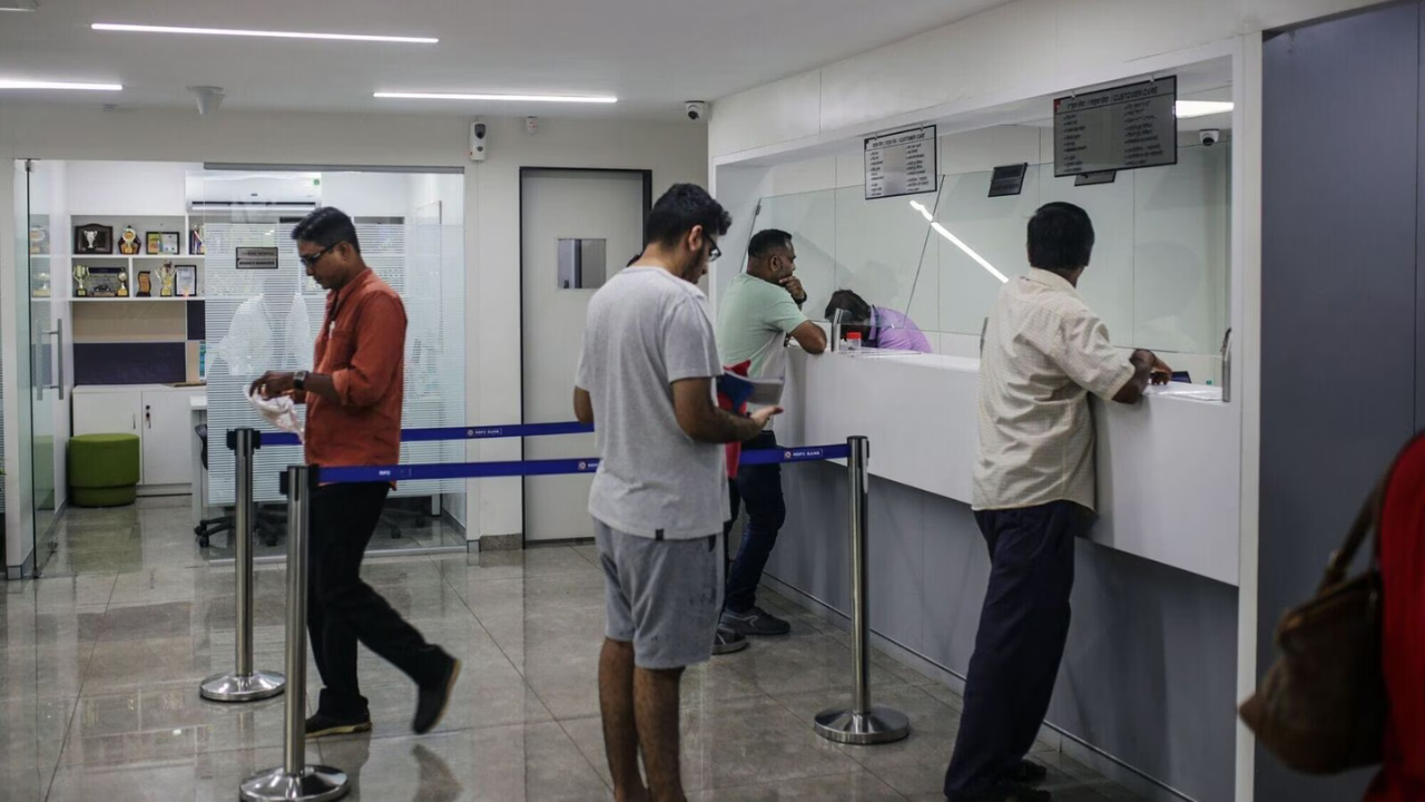 ২০২৪-২৫ অর্থবর্ষের শেষ দিনে ব্যাঙ্ক বন্ধ থাকছে না