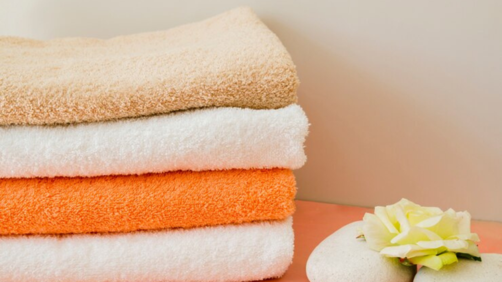 আপনার তোয়ালের নরম ভাব আর নেই নতুনের মতো ? কি করলে দীর্ঘদিন তোয়ালে থাকবে তুলতুলে নরম জানুন