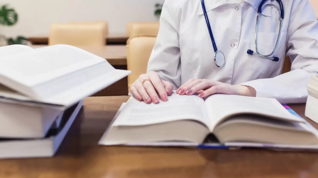 বিদেশে মেডিক্যাল পড়তে গেলেও নিট পাস করতেই হবে?