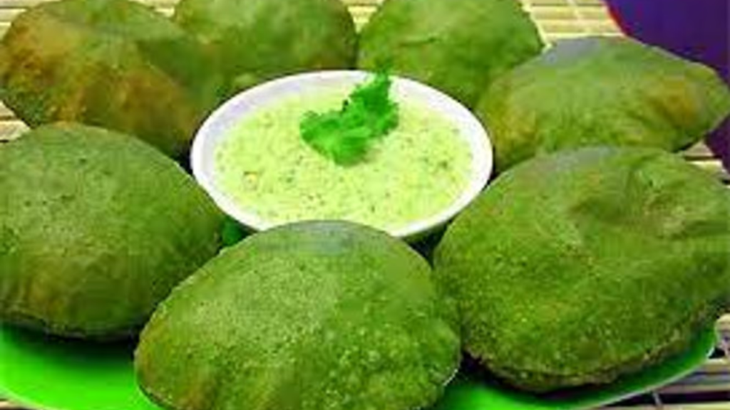 পালং শাকের লুচি