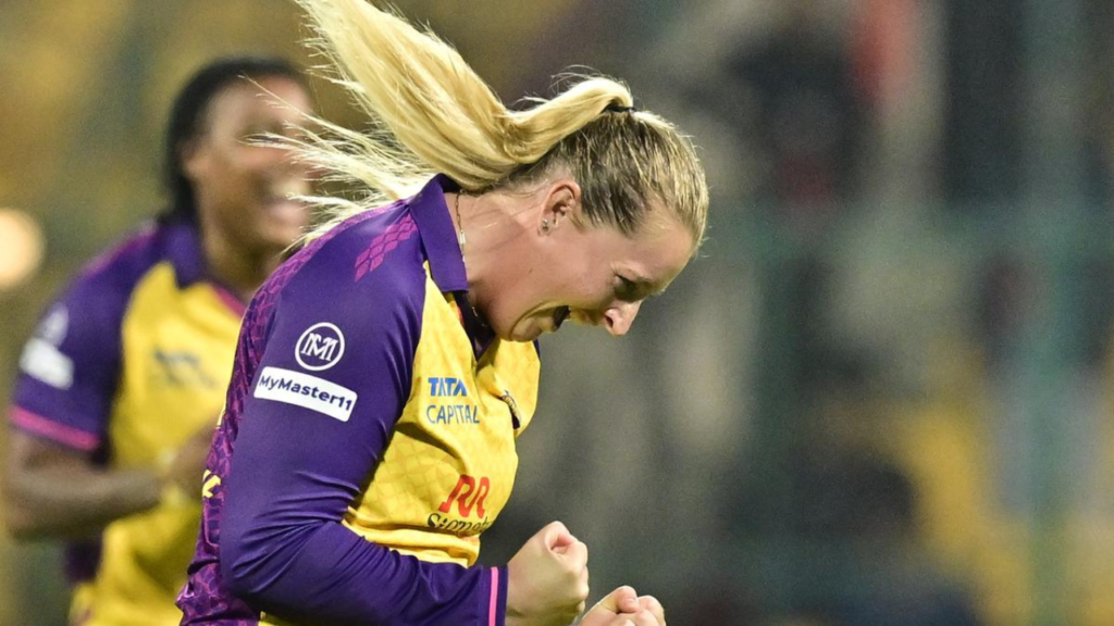 সুপার ওভারে হার, বেঙ্গালুরুকে হতাশ করল ইউপি ওয়ারিয়র্জার্স