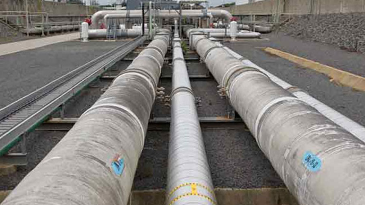 কলকাতায় গ্যাস পাইপ লাইনের মাধ্যমে বাড়ি বাড়ি গ্যাস সরবরাহ শুরু হতে চলেছে?