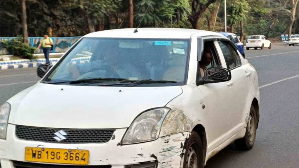 শ্রমিক সংগঠনের মিছিলে পরিষেবা ব্যাহত