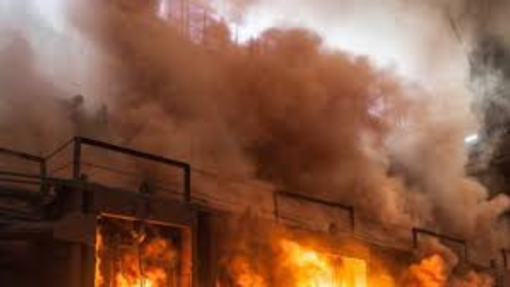 ধর্মতলায় অগ্নিকাণ্ড