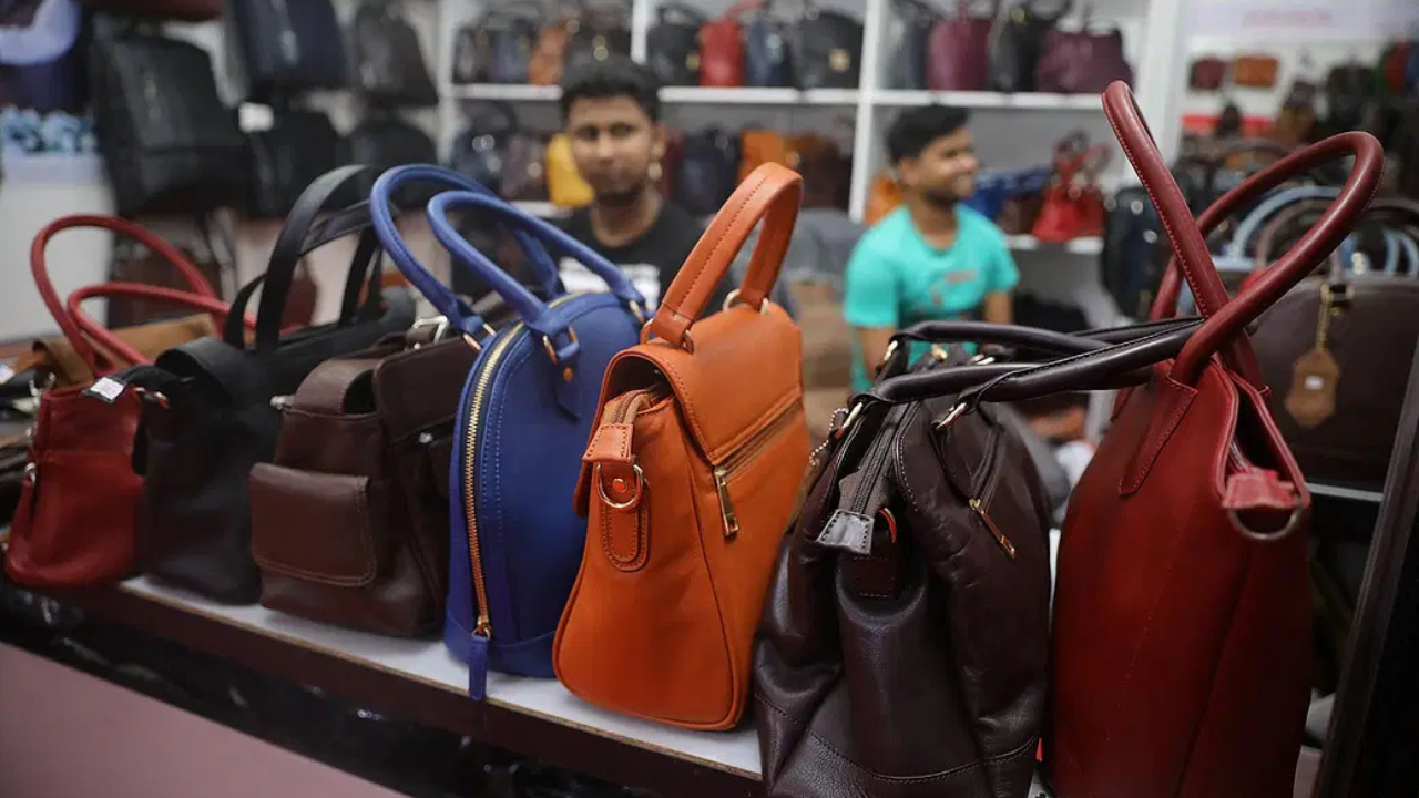 খেলনা ও চামড়া শিল্পে বড় ঘোষণা