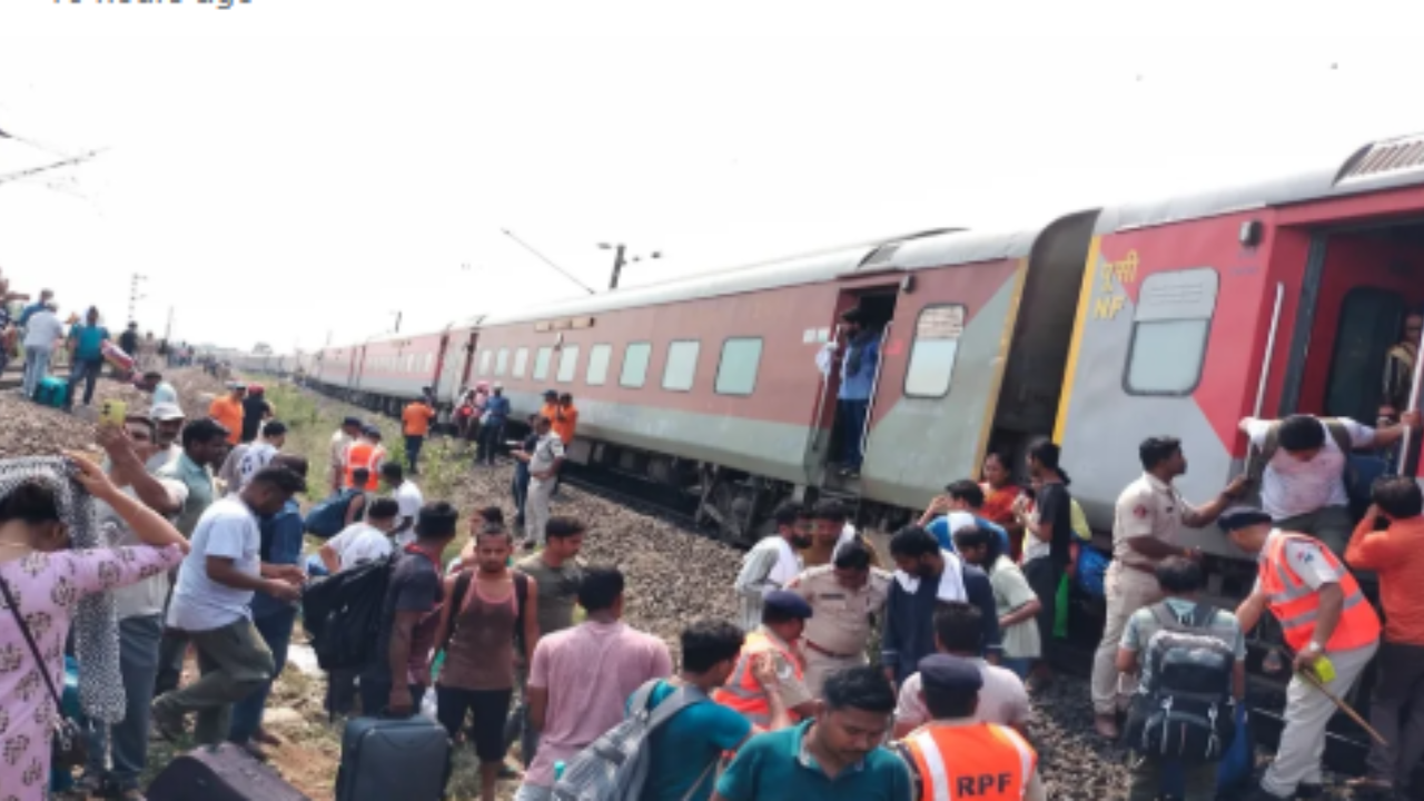 ওডিশার কটকে ঘটে গেল ভয়াবহ ট্রেন দুর্ঘটনা