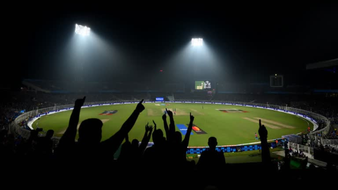 আইপিএলে ইডেনে নাইট রাইডার্সের ম্যাচের টিকিটের দাম বাড়ল