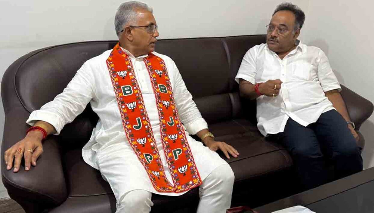 Dilip Ghosh Samik Bhattacharya BJP
