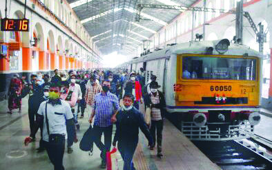 platforms-sealdah-station