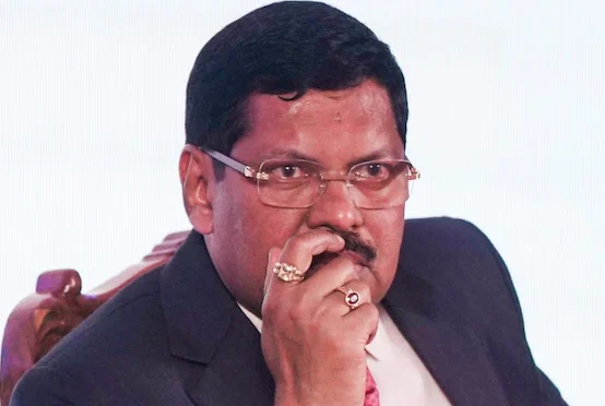 cji gavai under shoe attack protest by hindu lawyer