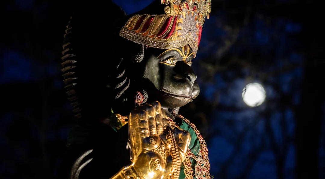 hanuman protection at night