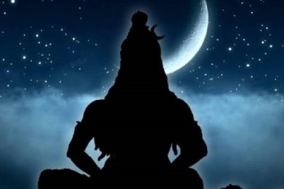 Shiva-Moon-on-Head-1024x540-1-e1766985388265.jpg