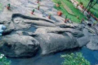 Sleeping-Sculpture-of-Vishn.jpg
