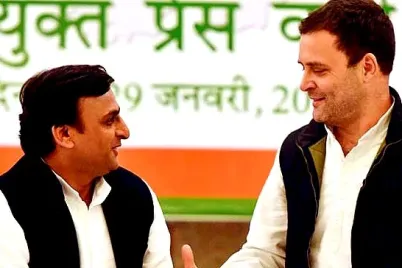 akhilesh-yadav-rahul-gandhi-650_650x400_61493805434.webp