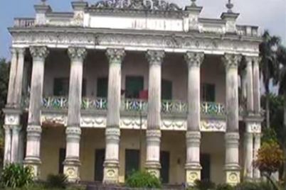 at-one-time-buffalo-was-also-sacrificed-later-the-sacrifice-was-stopped-the-glory-of-the-ancient-tradition-is-still-intact-in-the-durga-puja-of-gobardanga-rajbari-1663143116-0.jpeg