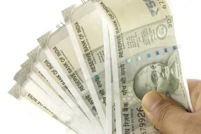 bundle-indian-five-hundred-rupees-note-held-hand-isolated-white-background-bunch-indian-rupees-99586832.webp