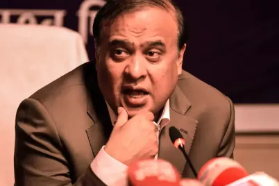 himanta-biswa-sarma-expresses-concern-over-bangladesh-crisis-e1749634820978.webp